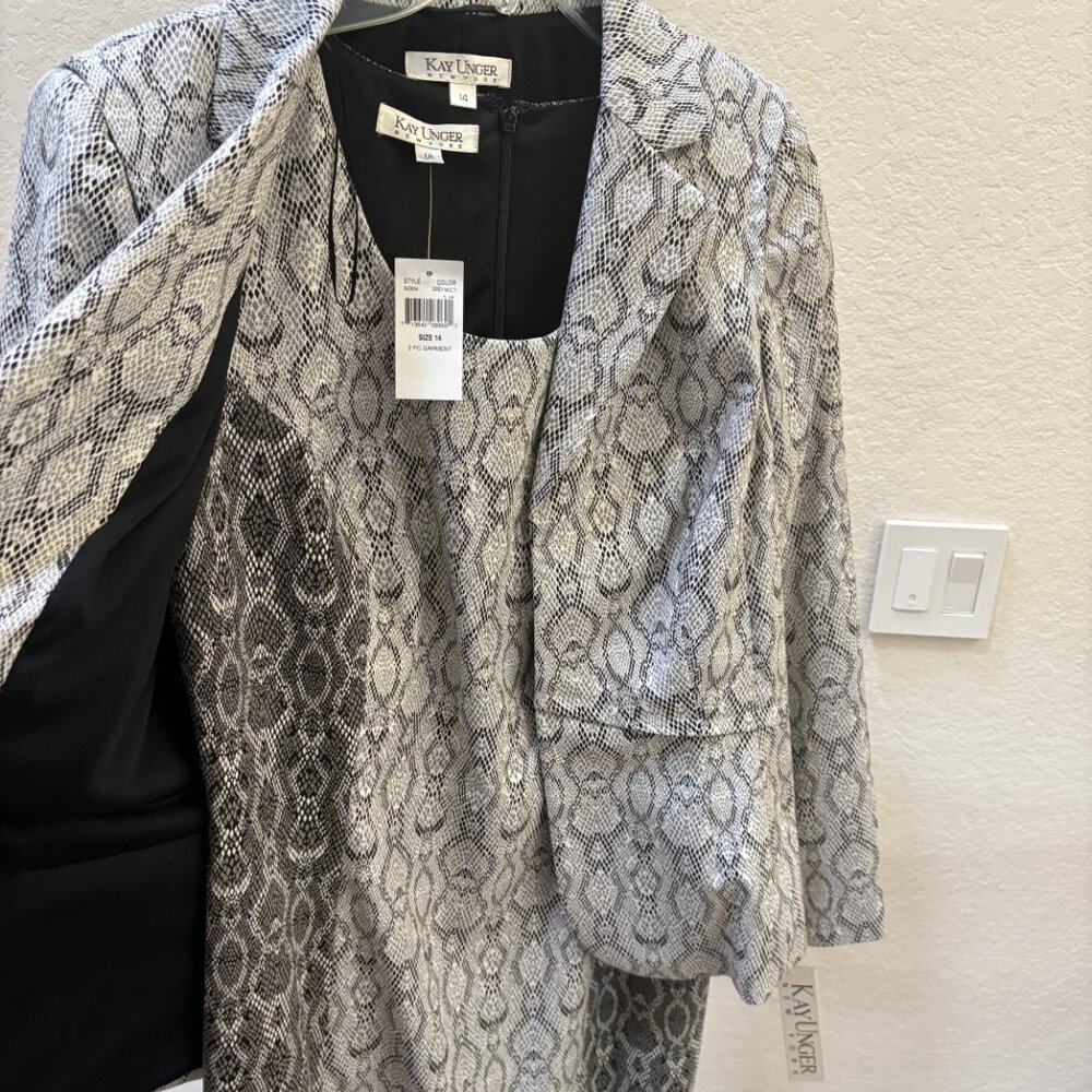 New Kay Unger Dress and Jacket set Size 14